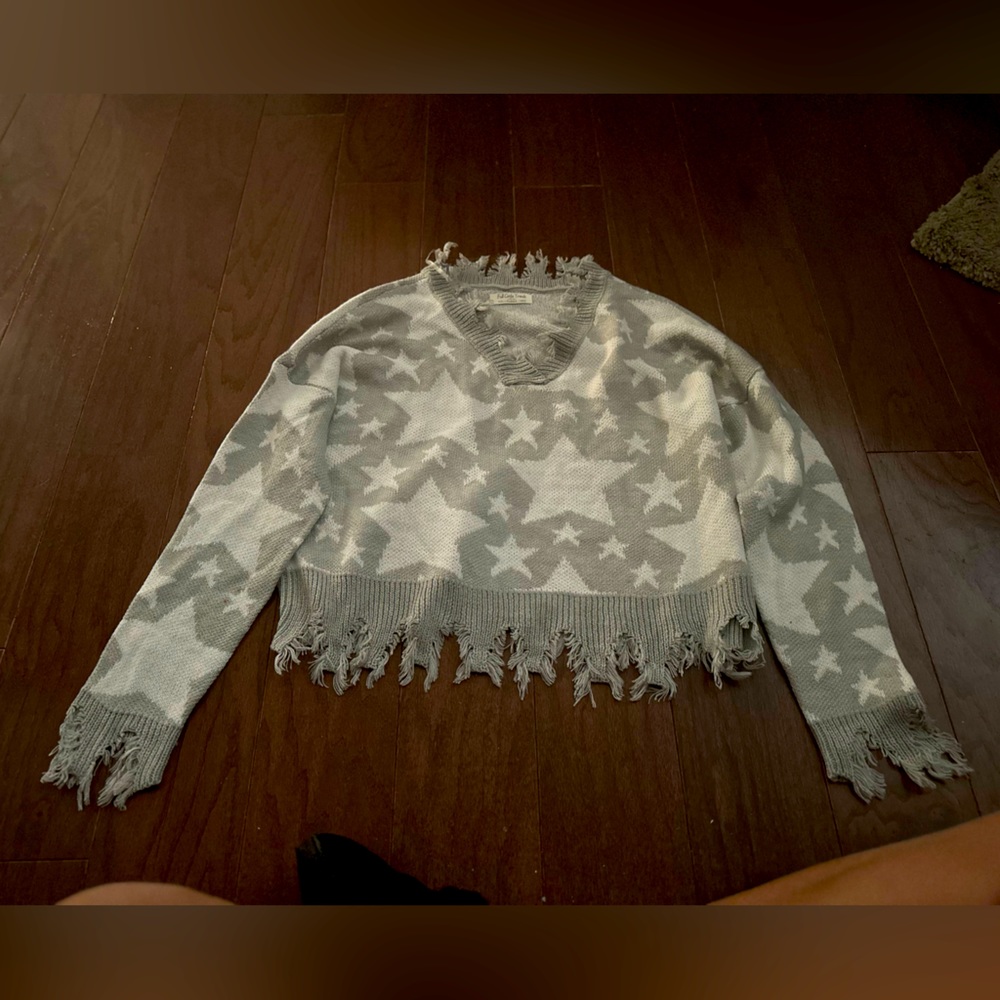 Full Circle Trends Women’s Gray White Star Print Crop Sweater Size Large